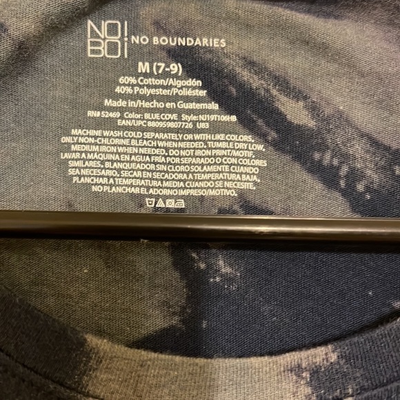 No boundaries Nike tee - Picture 2 of 6
